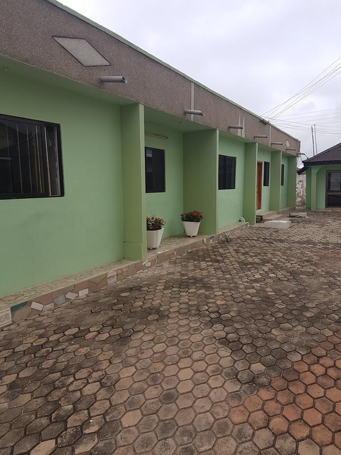 Ideas Hotel Sunyani Екстер'єр фото